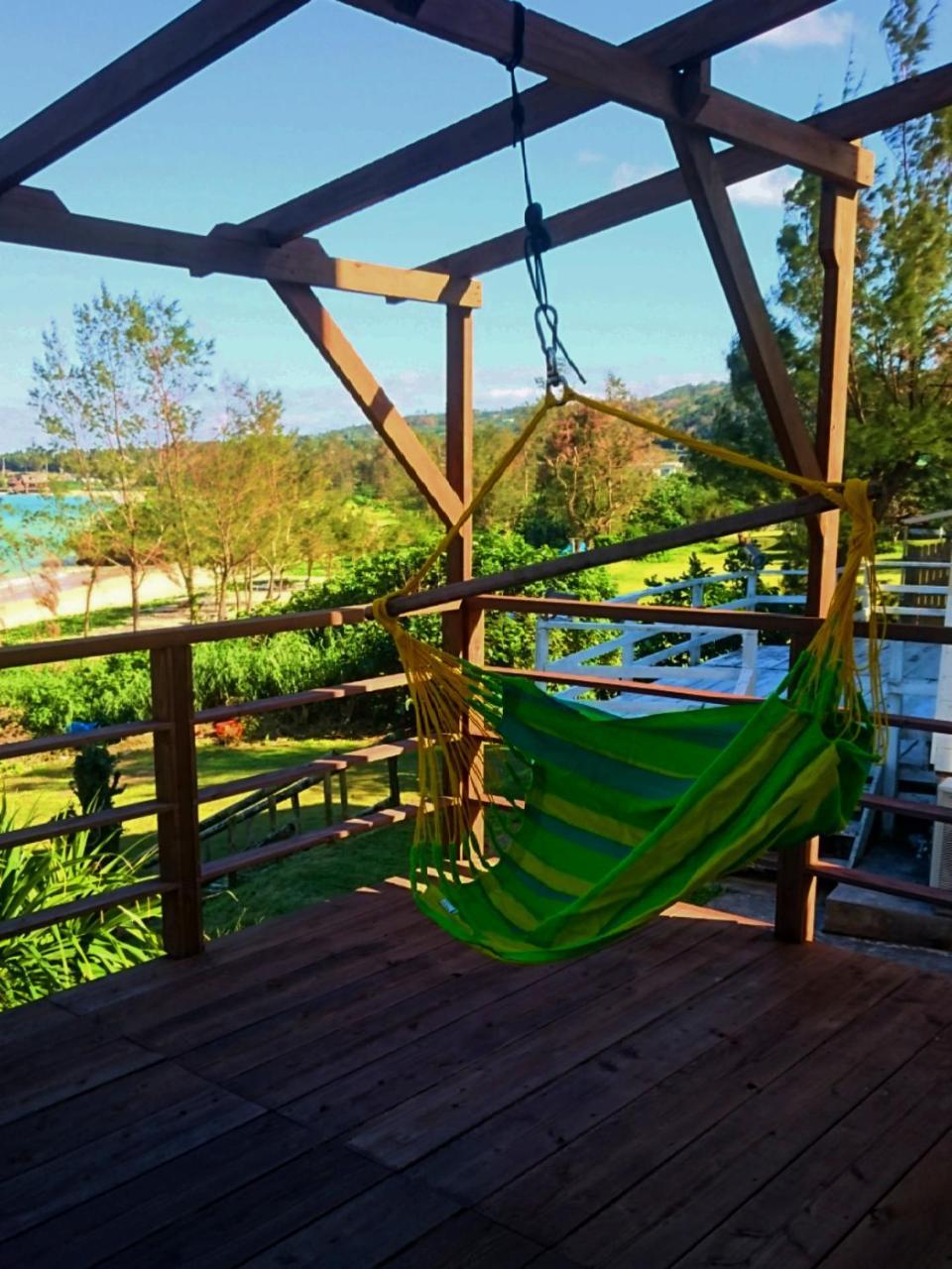 Private Beach House Motobu Exterior photo
